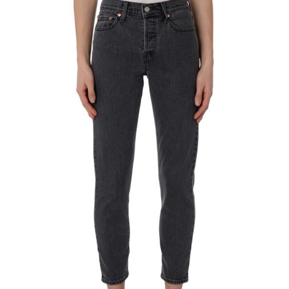 NWT Levi Wedgie icon fit bite my dust (Black)